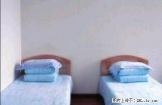 (单间出租)站前四隆大厦男生/女生公寓 每月200在 包水电 - 鞍山28生活网 as.28life.com