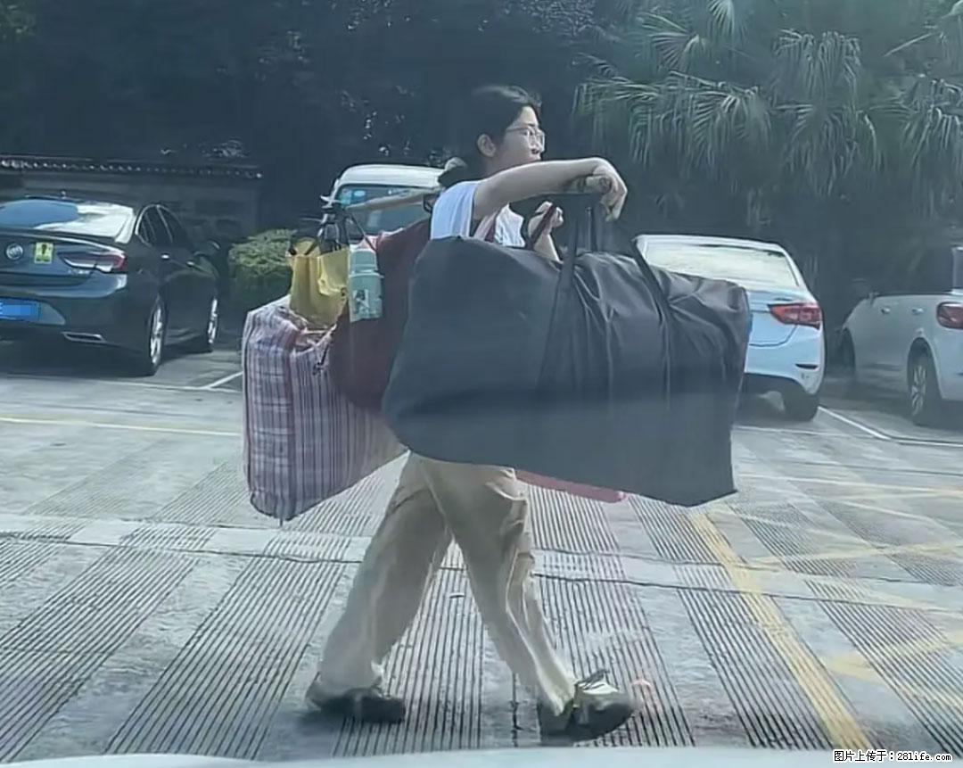 全网追的“扁担女孩”，找了一份暑假工，时薪12元 - 鞍山生活资讯 - 鞍山28生活网 as.28life.com